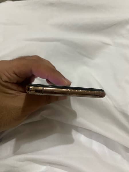 Xs max for sale 6