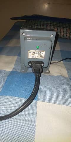 transformer new condition 100 watt input 220 output 110