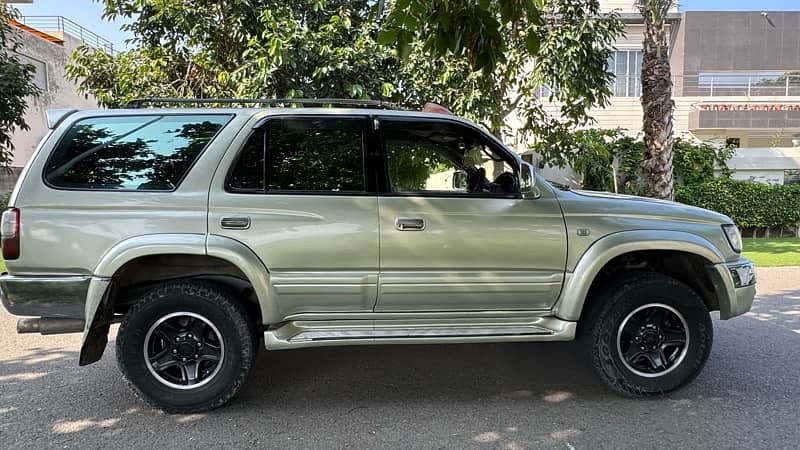 Toyota Surf SSR-X 2.7 4