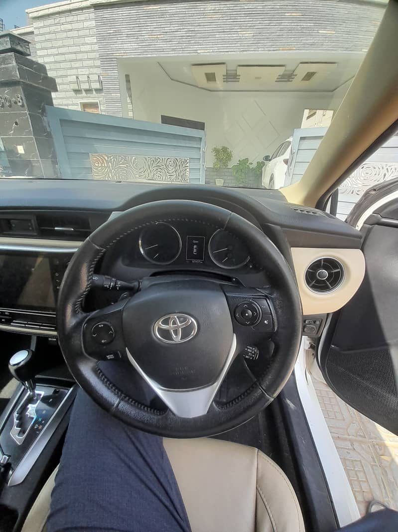 Toyota Altis Grande 2019-20 Grande 9