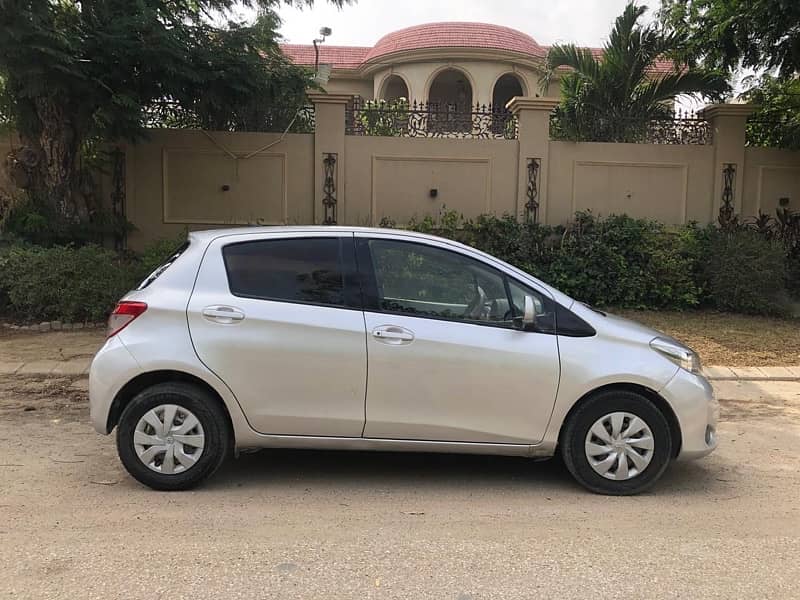 Toyota Vitz 2012 3