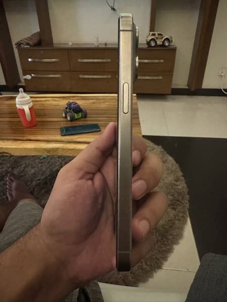 Iphone 15 pro max natural titanium non pta 256Gb 3