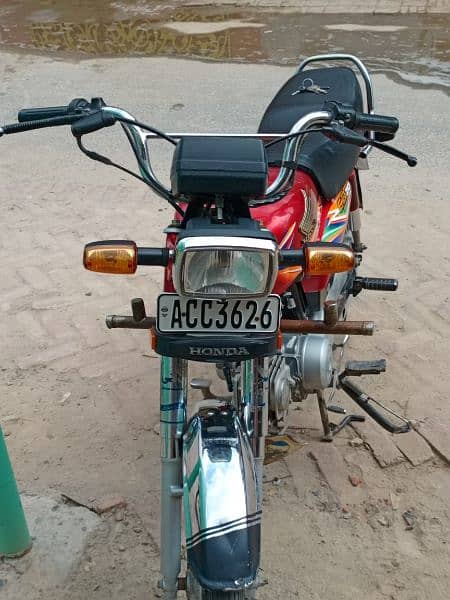 Honda CD 70 for sale at good price 3