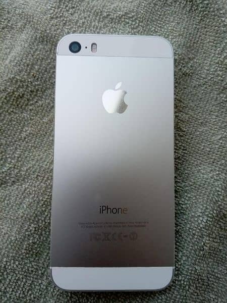 iphone 5s 32gb non PTA condition 10/10 lush pece 1