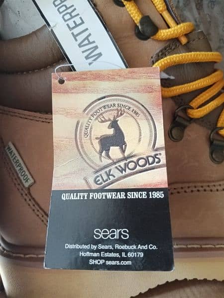 ELK wood heavy duty hunting shoes. came from USA 43 8.5 Size 5