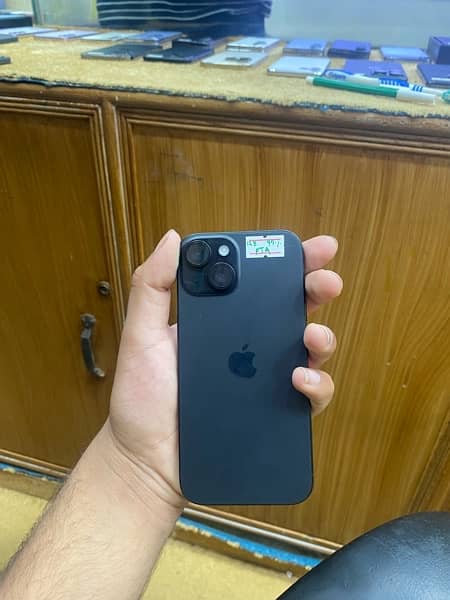 iPHONE 15 1