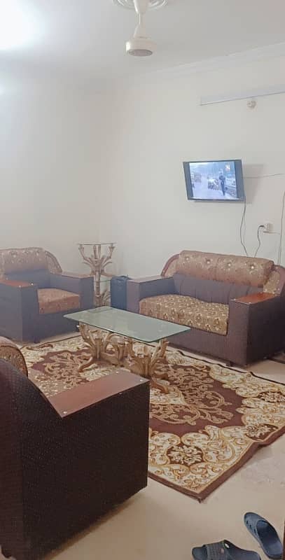 Furnished Portion , 5 Marla Upper Portion Available On Rent Nearby Emporium Mall 2