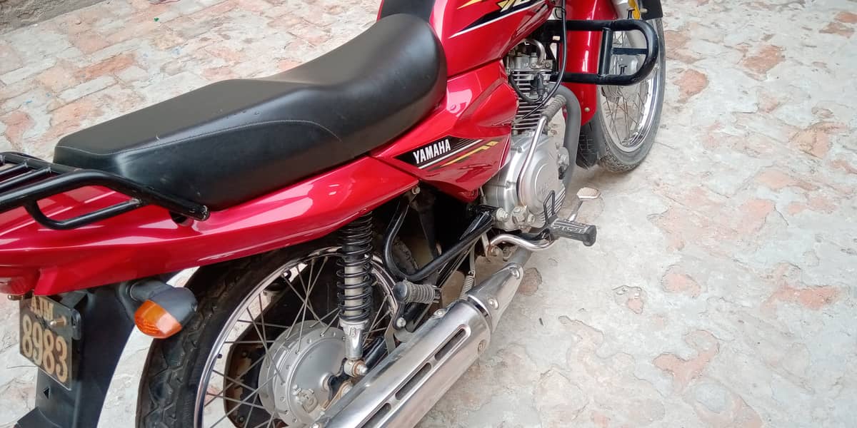 Yamaha YB 125Z 2022 1