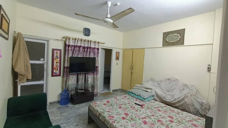 3 BED DRAWING DINNING WITH EXTRA LAND FLAT FOR SALE IN JAUHAR BLOCK 16 2