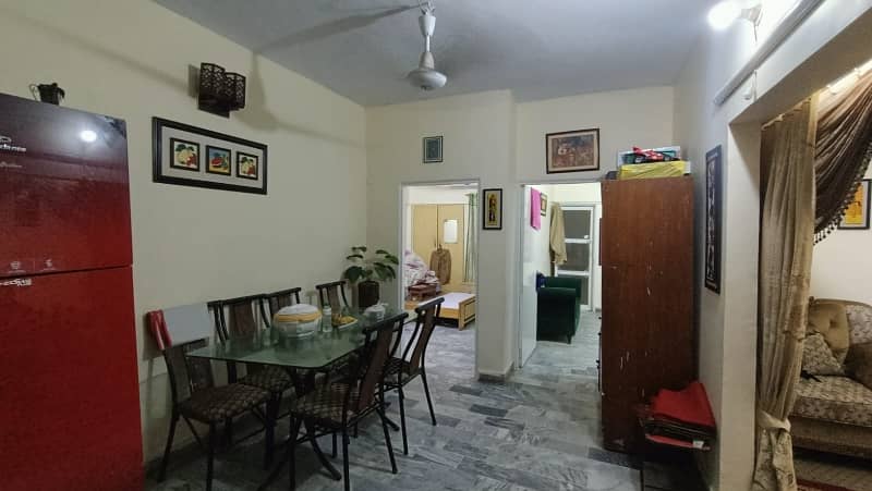 3 BED DRAWING DINNING WITH EXTRA LAND FLAT FOR SALE IN JAUHAR BLOCK 16 8