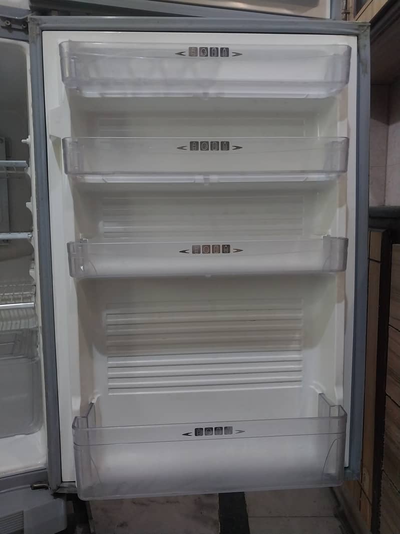 Refrigerator for sale 3