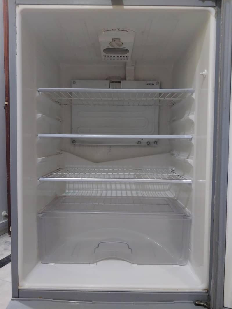 Refrigerator for sale 4