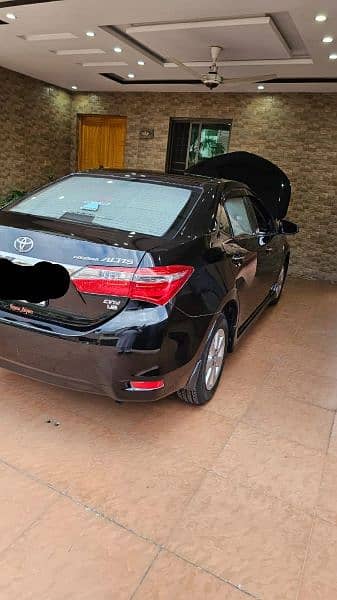 Toyota Corolla Altis 2015 3