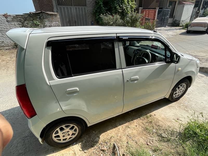 Suzuki Wagon R 2018 3