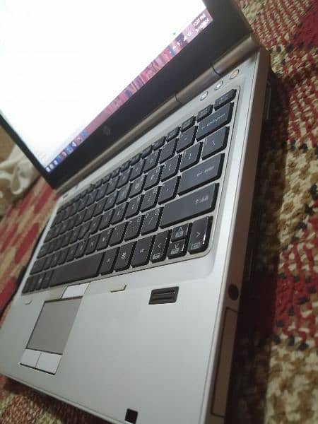 hp core i5 2nd 2560p 2