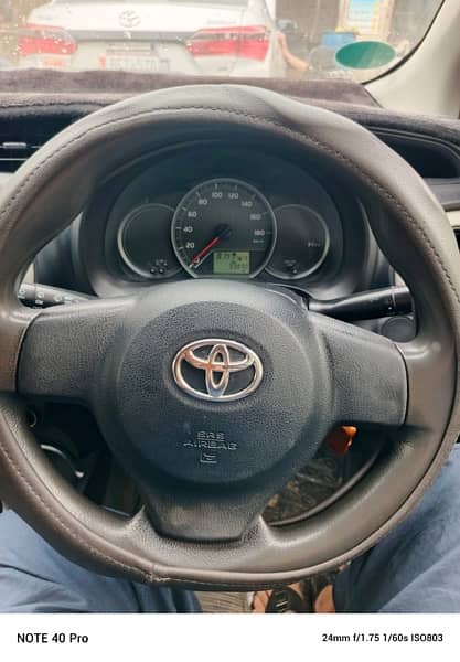 Toyota Vitz 2012 3