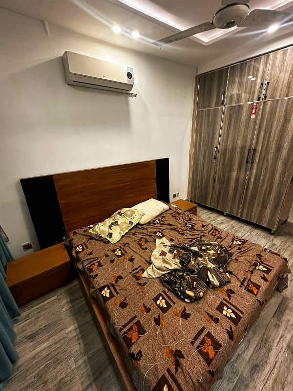 Furnished 1 Bed Apartment For Sale In Hot Location Of Bahria Town Lahore 2