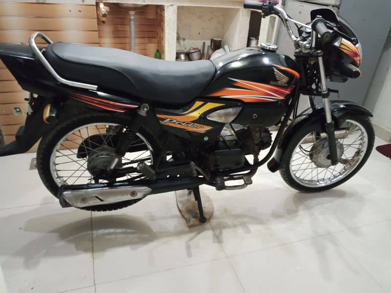 Honda pridor 100cc like new 2017 Model 1