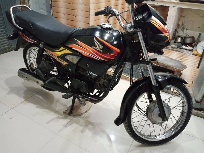 Honda pridor 100cc like new 2017 Model 4