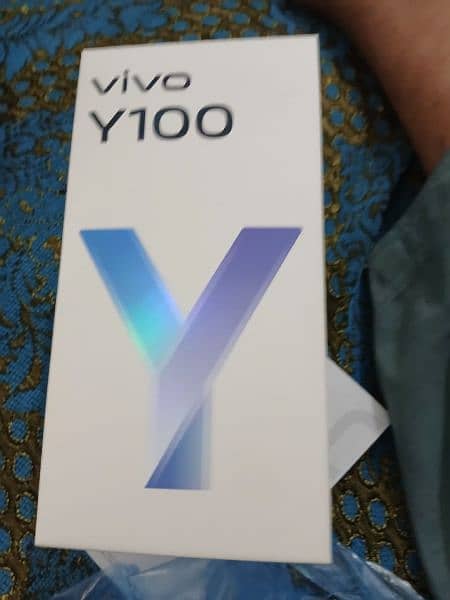 vivo y100 8 256 2ghnty phly Sirf box open hy 3