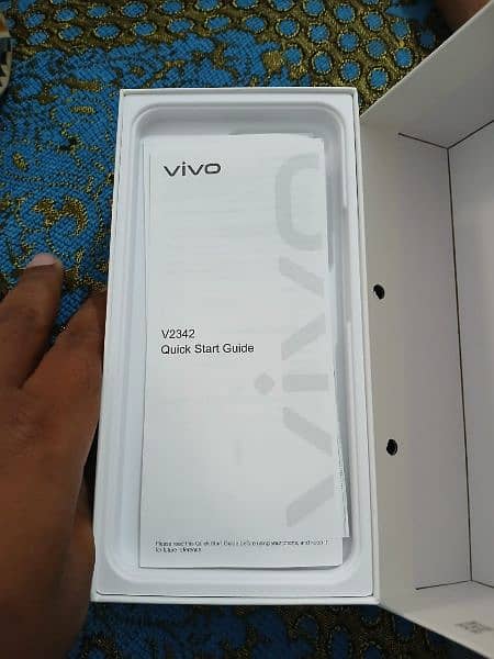 vivo y100 8 256 2ghnty phly Sirf box open hy 8