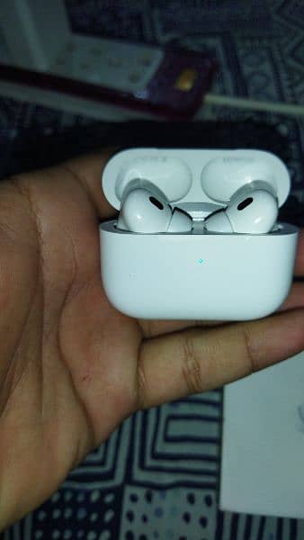 APPLE AIR PODS PRO 5