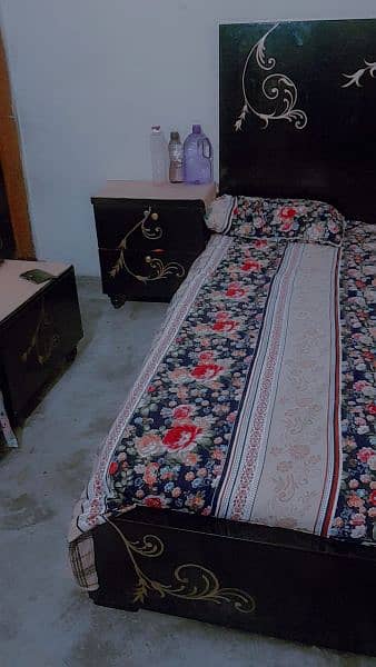 bed dressing side tabl ND 1 tabl 2