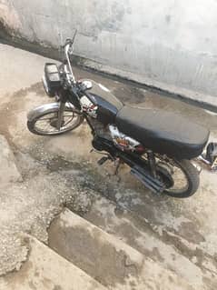 Orignal saman nahi hai yahi hai bilkol ok hai bike 0