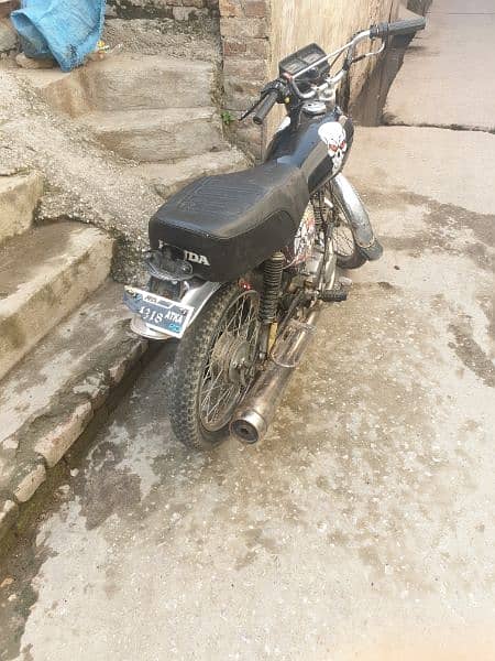 Orignal saman nahi hai yahi hai bilkol ok hai bike 1