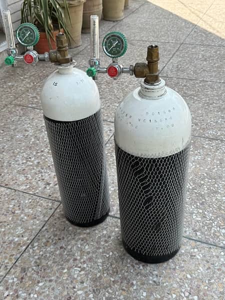 Oxygen Cylinder 2 0