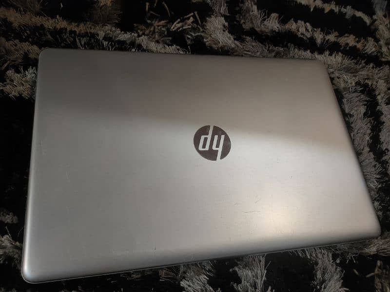 HP LAPTOP 15 0