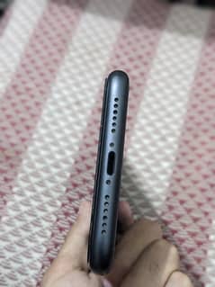 iphone 11 non pta jv condition 10/10 whatsapp number 03272775334 0