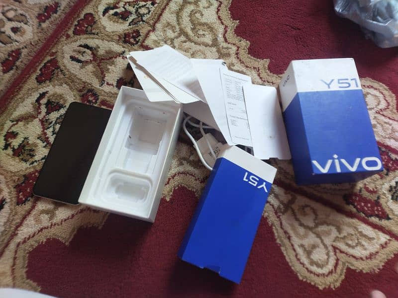 vivo y51 4,128 full box  frunt fingar 7