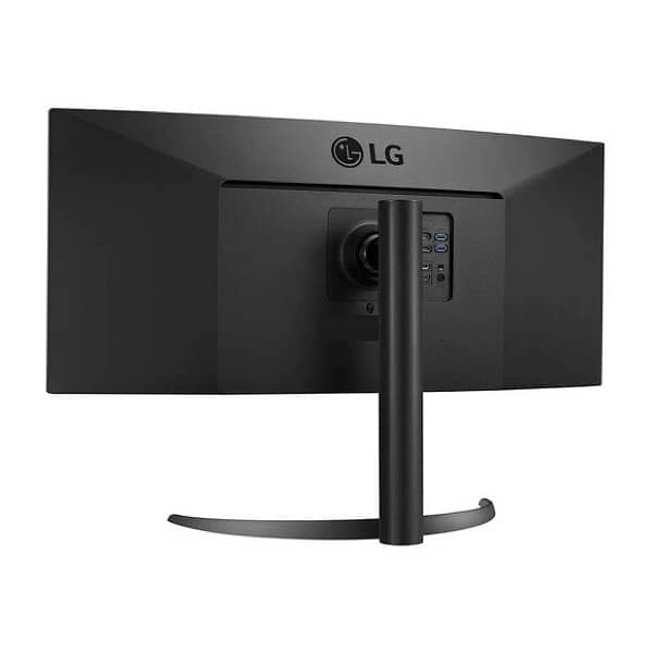 LG 34-Inch Curved UltraWide LED Monitor with USB Type-C 1