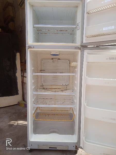 Dawlance Fridge for sale in reasonable price 0