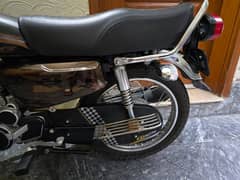 Brand new Honda 125 Gold Self Start Edition 0