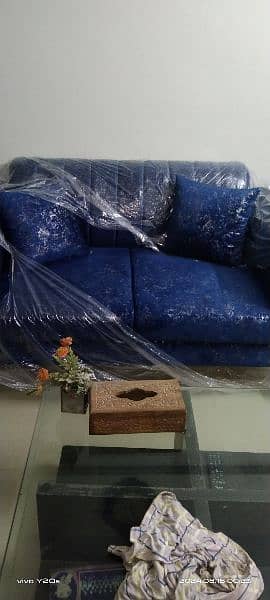 selling sofa set 1