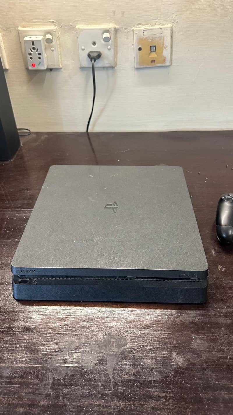 Playstation 4 Slim 500GB 0