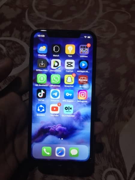 iPhone X h 10/9 condition h battery change h 8