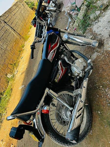 honda 125 Red colour condition is good 2