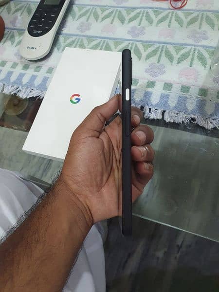 Google pixel 4 XL for sale 6/64. 1