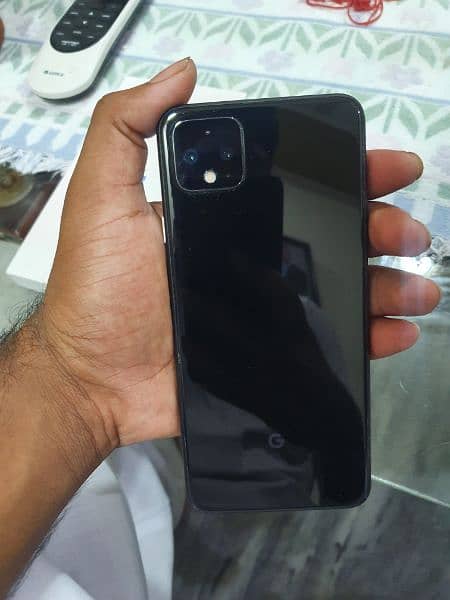 Google pixel 4 XL for sale 6/64. 4