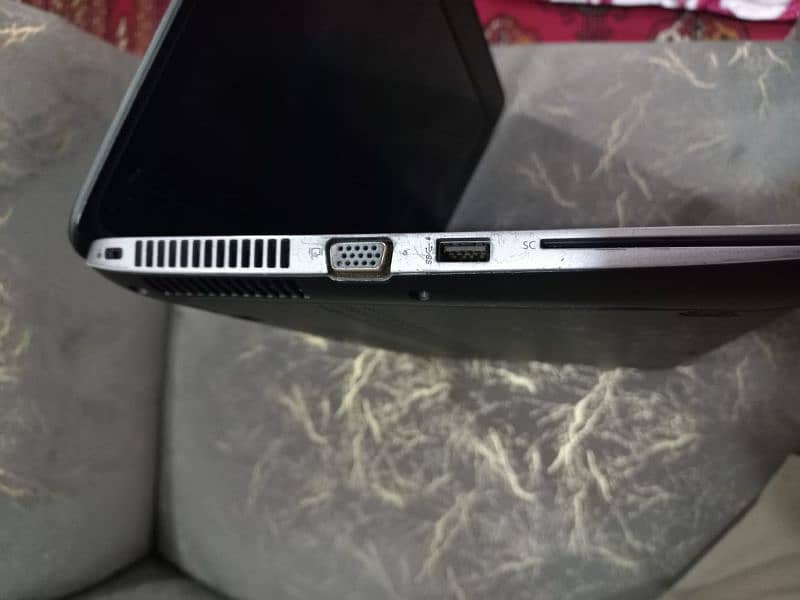 HP Elitebook 820 8/256(SSD) 2