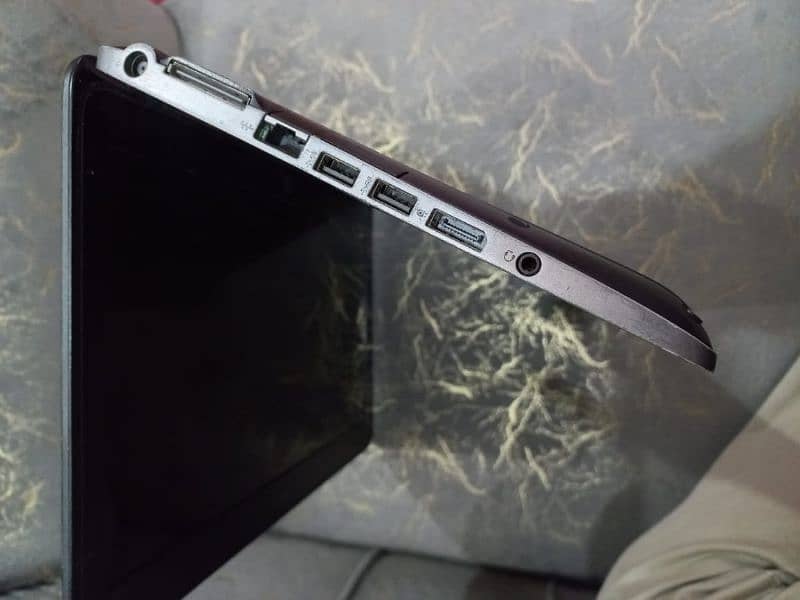 HP Elitebook 820 8/256(SSD) 3