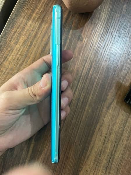 ONE plus 8T 12/256 full lush condition. 10/10 condition 0