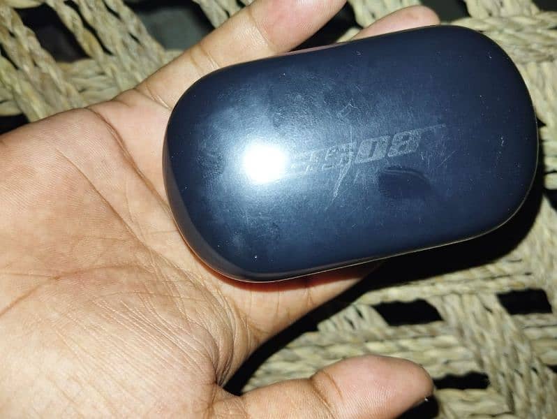 Bose quite comfort ear buds 4