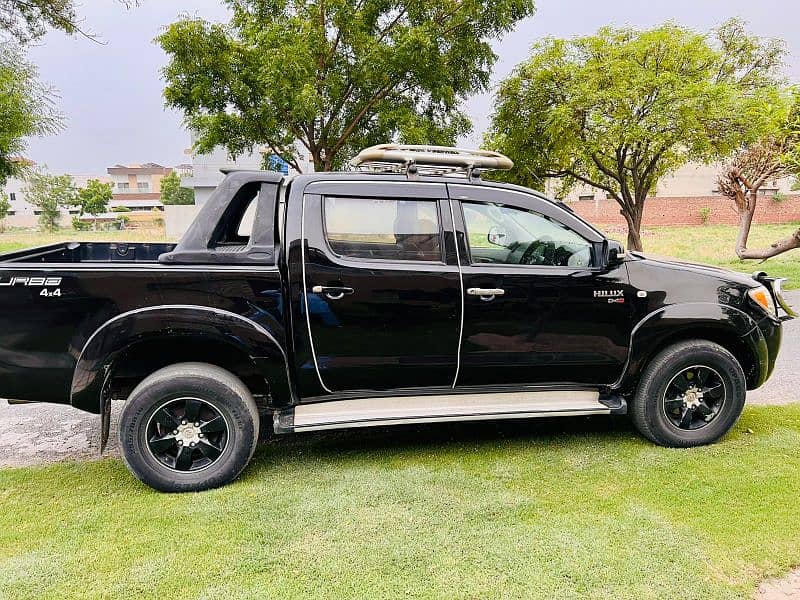 Toyota Hilux 2011 6