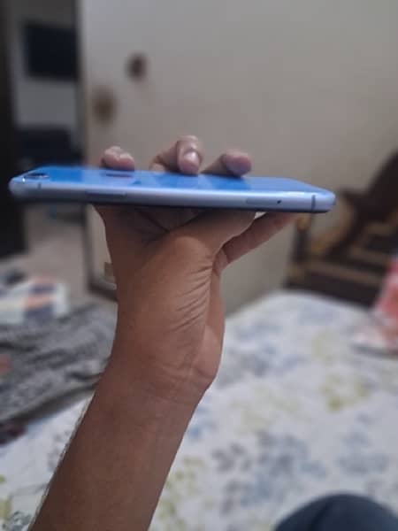 IPhone xr non pta 256 gb urgent sell 4