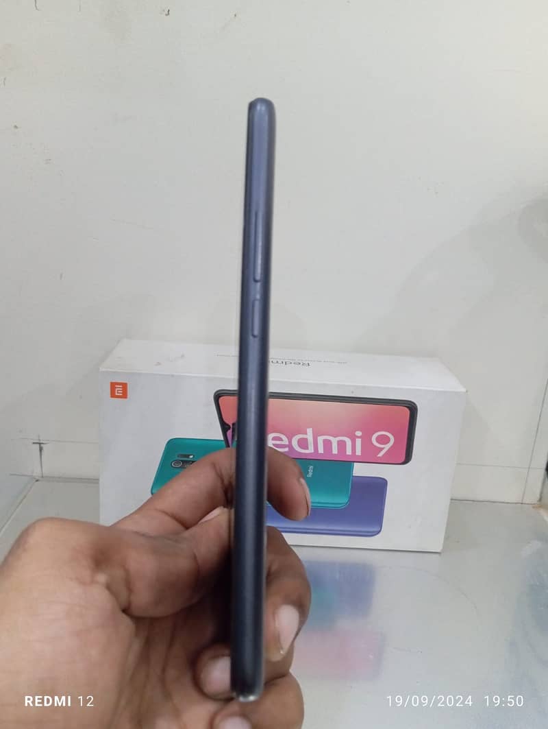 Redmi 9 Carbon Grey (3GB + 32GB) 0/3/3/3/5/6/6/8/1/7 1