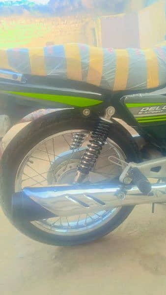 sale my luxury Honda bike 3